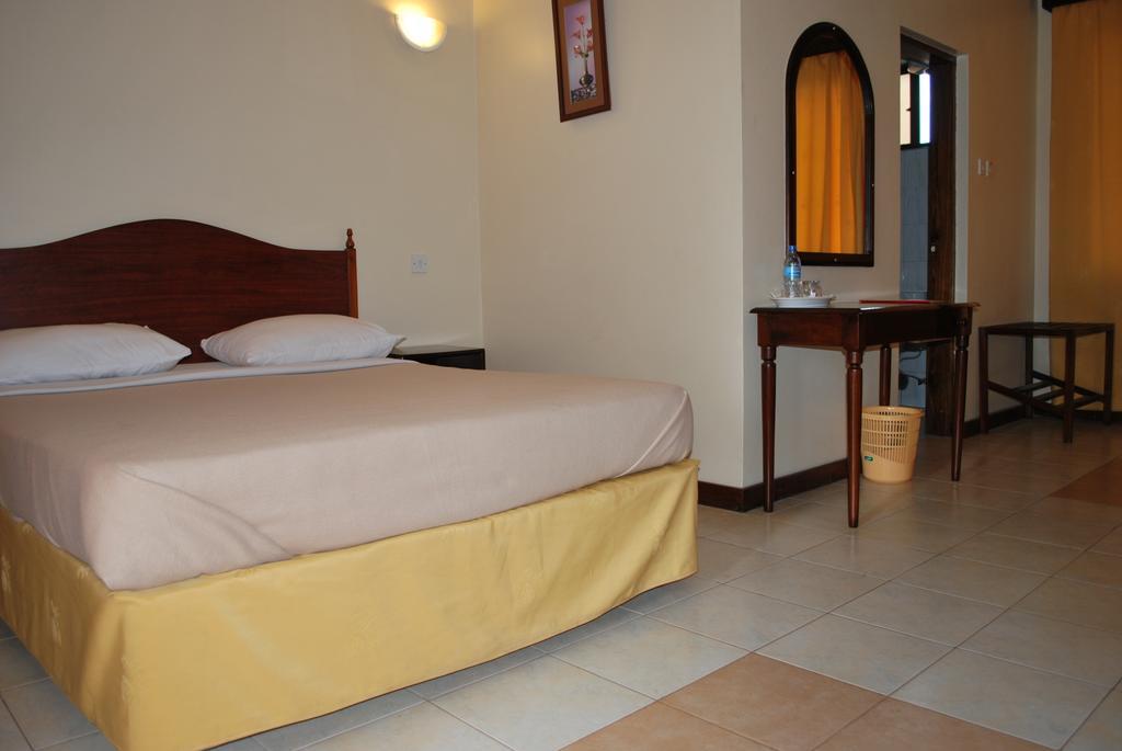 Parkview Inn Moshi Kamer foto