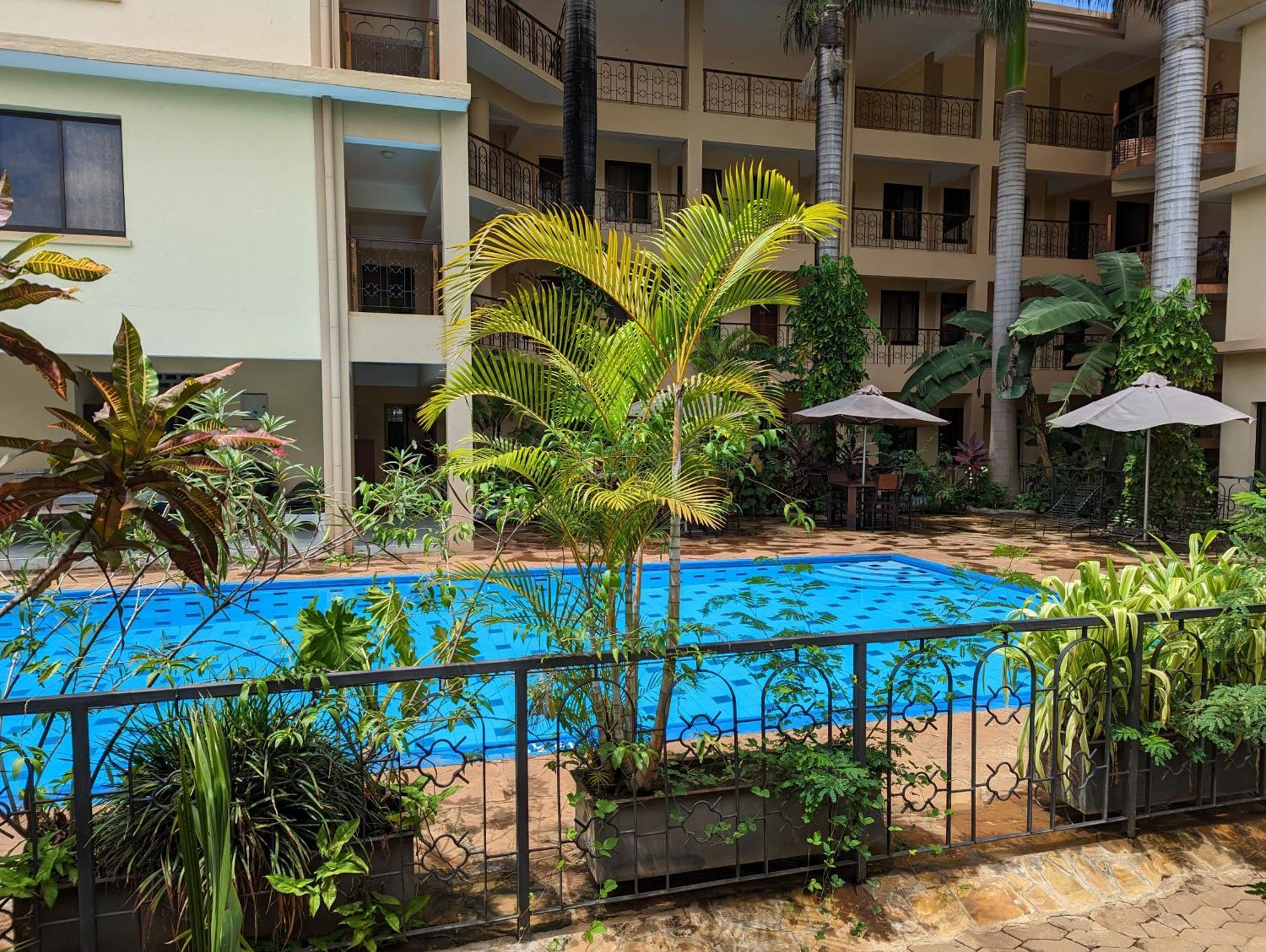 Parkview Inn Moshi Buitenkant foto