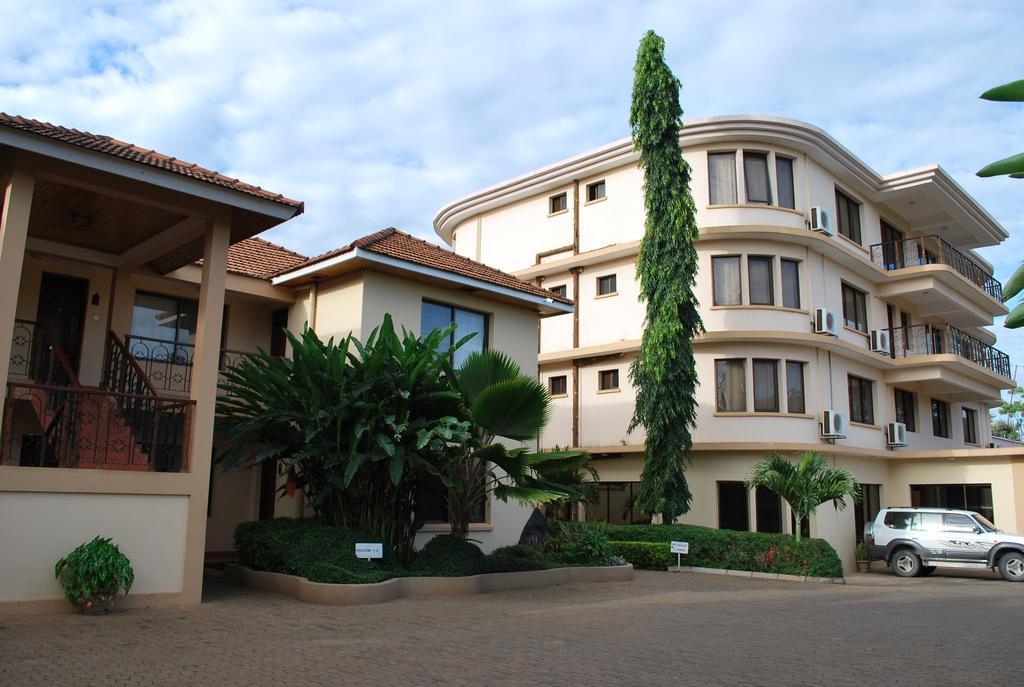 Parkview Inn Moshi Buitenkant foto