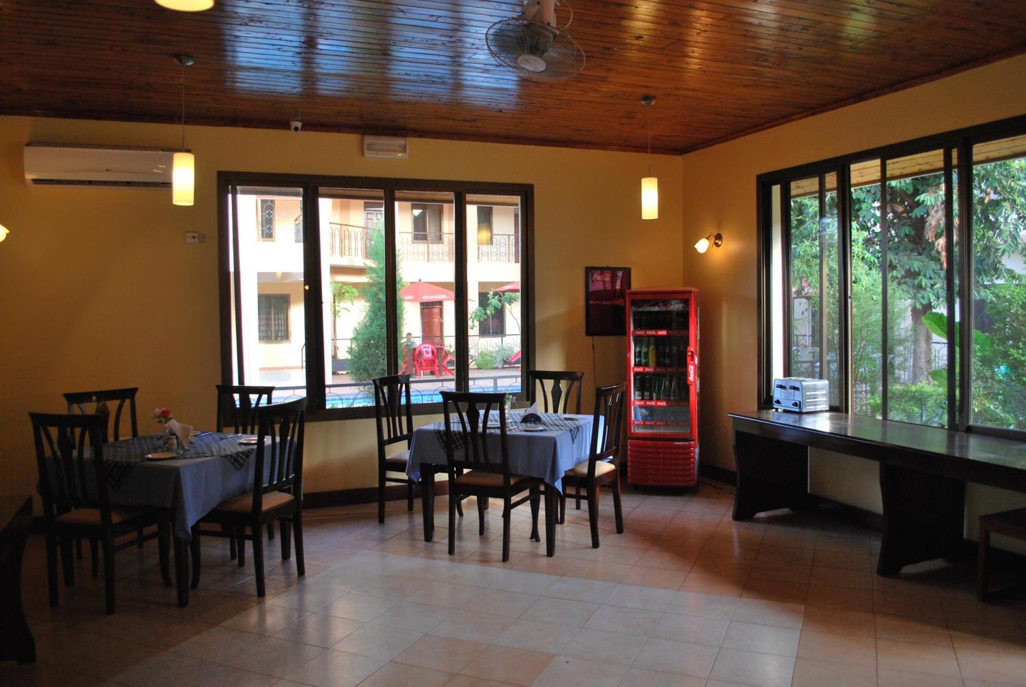 Parkview Inn Moshi Buitenkant foto
