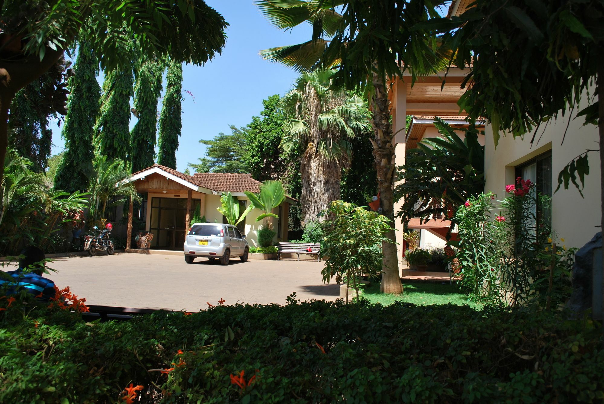 Parkview Inn Moshi Buitenkant foto